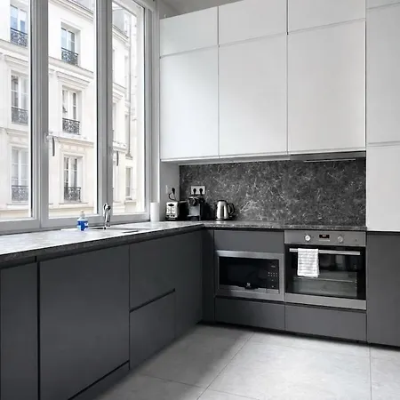 Architect Air-conditioned 1br With Terrace