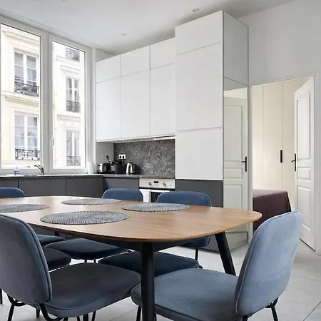 Architect Air-conditioned 1br With Terrace *