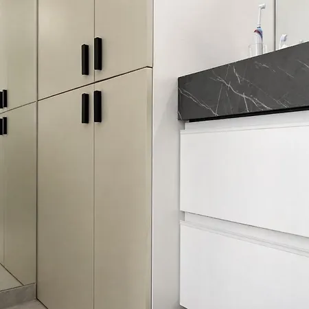 Apartment Architect Air-conditioned 1br With Terrace
